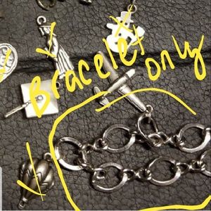 OŇ HOLD: James Avery Twisted Bracelet